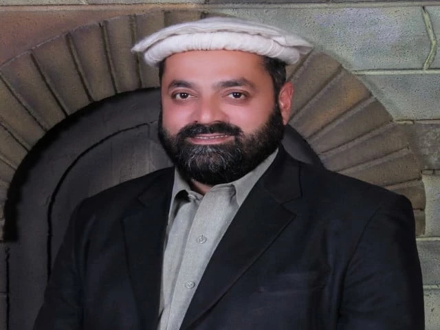 JI发誓要揭露kp的腐败