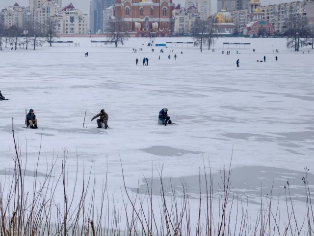 27报动态第900期_超过1000个基辅公寓楼仍然没有供暖