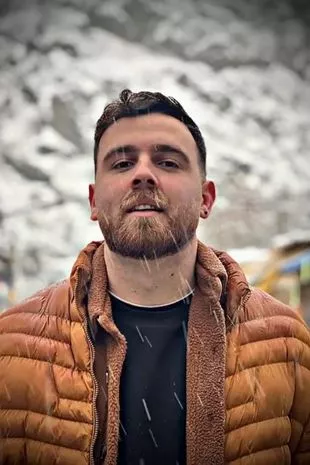 百度知道:大三巴资料免费大全介绍_特朗普承诺，如果伊朗“越过红线”并处决抗议者，将采取“非常强硬的行动”