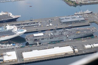 日亚m码是日本的还是中国的免费的_前海军水手因向中国情报机构出售船只信息被判处16年徒刑