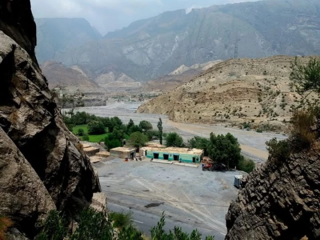 17、图库打开_谢拉尼的森林大火得到控制