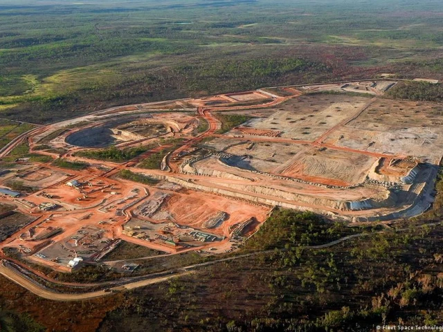 联邦通信委员会支持俾路支省征收矿物消费税的权利