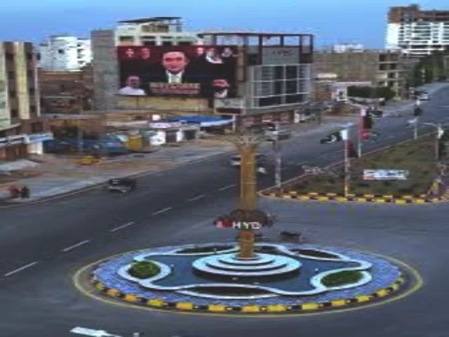 高速公路三期工程的拖延让实业家们感到烦恼